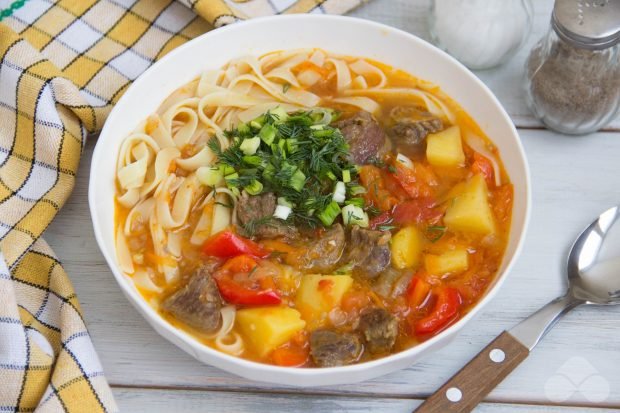 Lagman with beef and ready noodles – a simple and delicious recipe with photos (step by step) Lagman with beef and ready noodles – a simple and delicious recipe with photos (step by step)