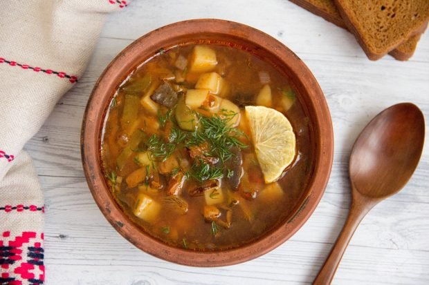 Lean solyanka with wild mushrooms – a simple and delicious recipe with photos (step by step) Lean solyanka with wild mushrooms – a simple and delicious recipe with photos (step by step)