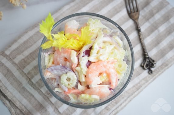 Shrimp and celery salad: photo of recipe preparation, step 6