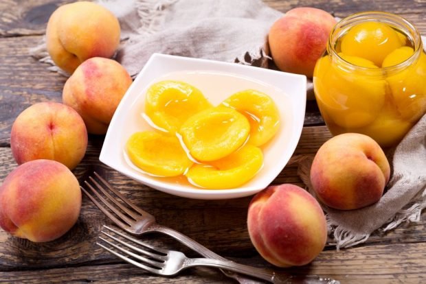 Peaches in syrup halves for winter – a simple and delicious recipe, how to cook step by step