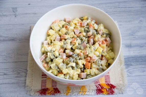 Olivier salad with ham: photo of recipe preparation, step 4