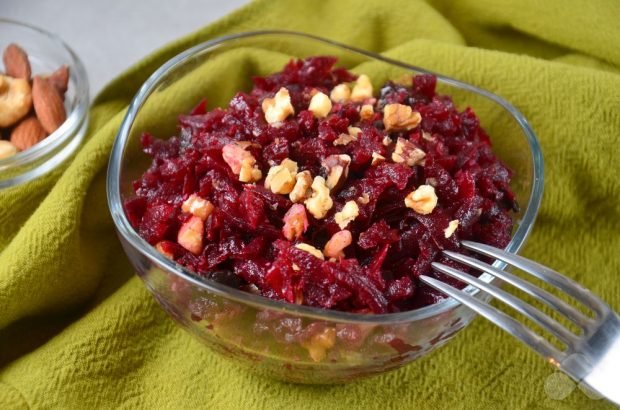 Beetroot, prune and walnut salad – a simple and delicious recipe with photos (step by step)