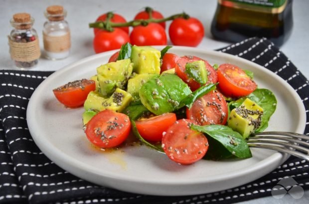 Vegetarian salad with avocado and chia seeds – a simple and delicious recipe with photos (step by step)