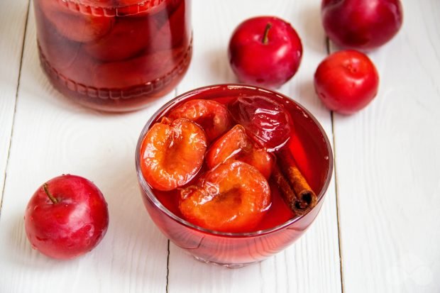 Pitted plum compote – a simple and delicious recipe with photos (step by step)