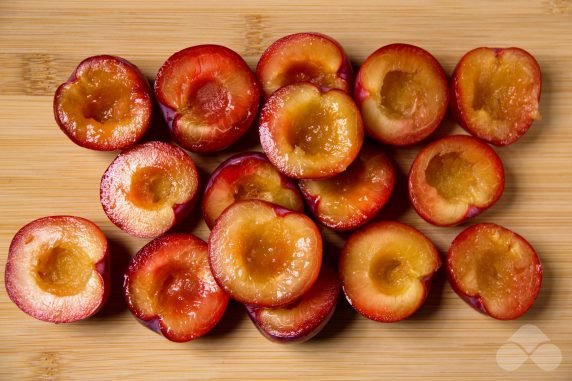 Pitted plum compote: photo of recipe preparation, step 1