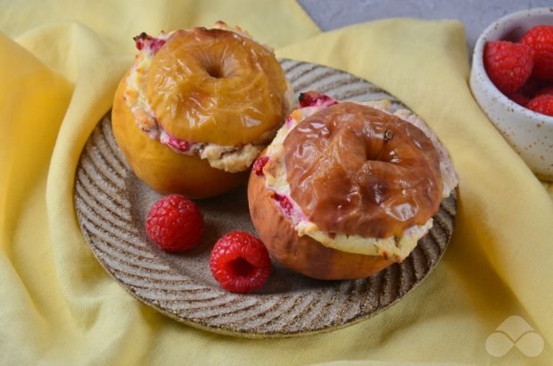 Baked apples with cottage cheese – a simple and delicious recipe with photos (step by step)