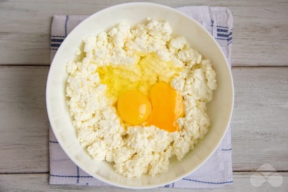 Cheesecakes with oatmeal: photo of recipe preparation, step 1