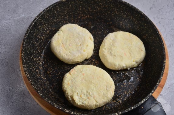 Cheesecakes with orange peel: photo of recipe preparation, step 4